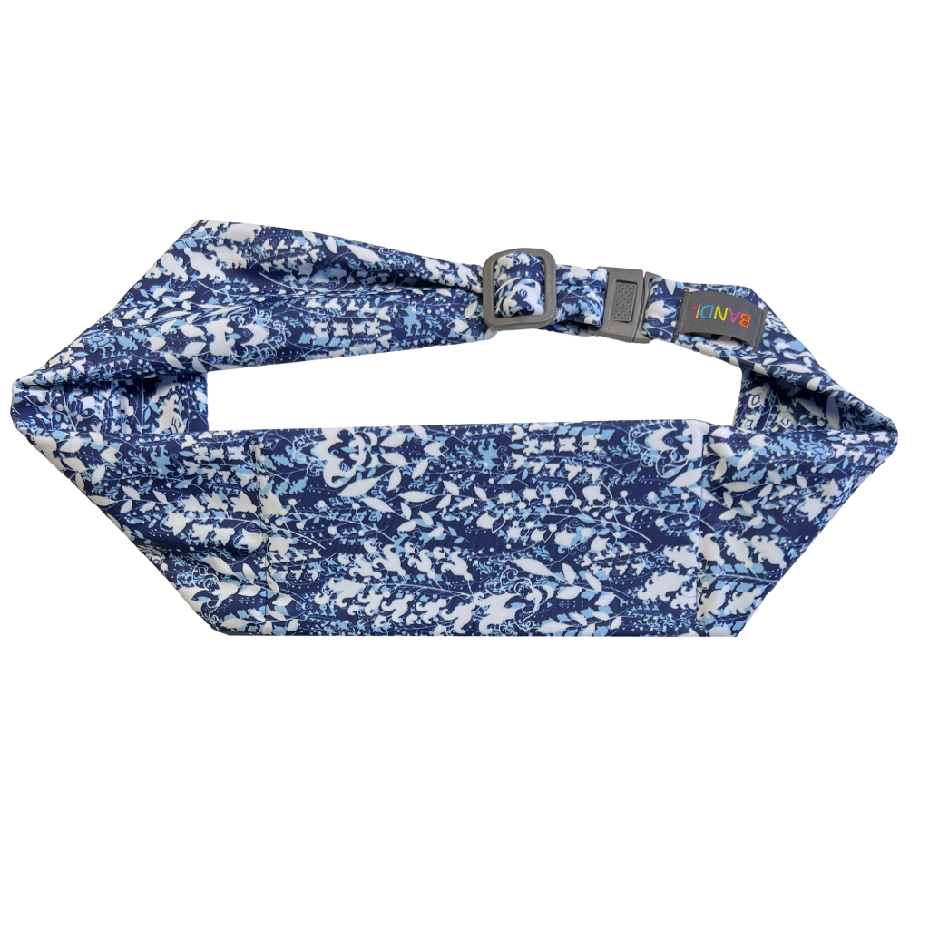 Product shot of BANDI Blue Ivy Pocketed Belt on white background. Pocket view