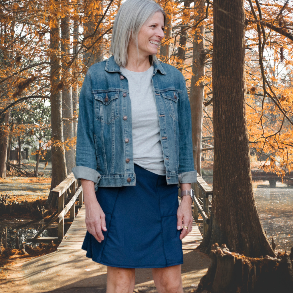 Freestyle Length Pocketed Skirt - Navy