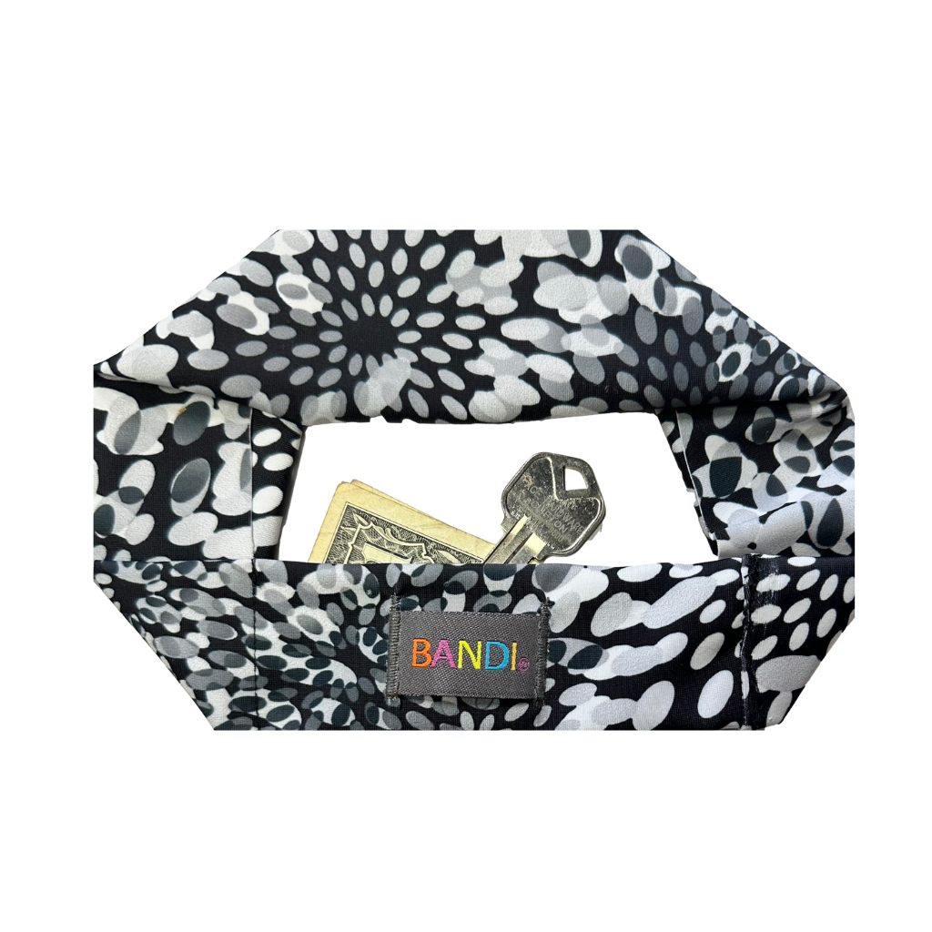Black and white patterned headband for key or cash.